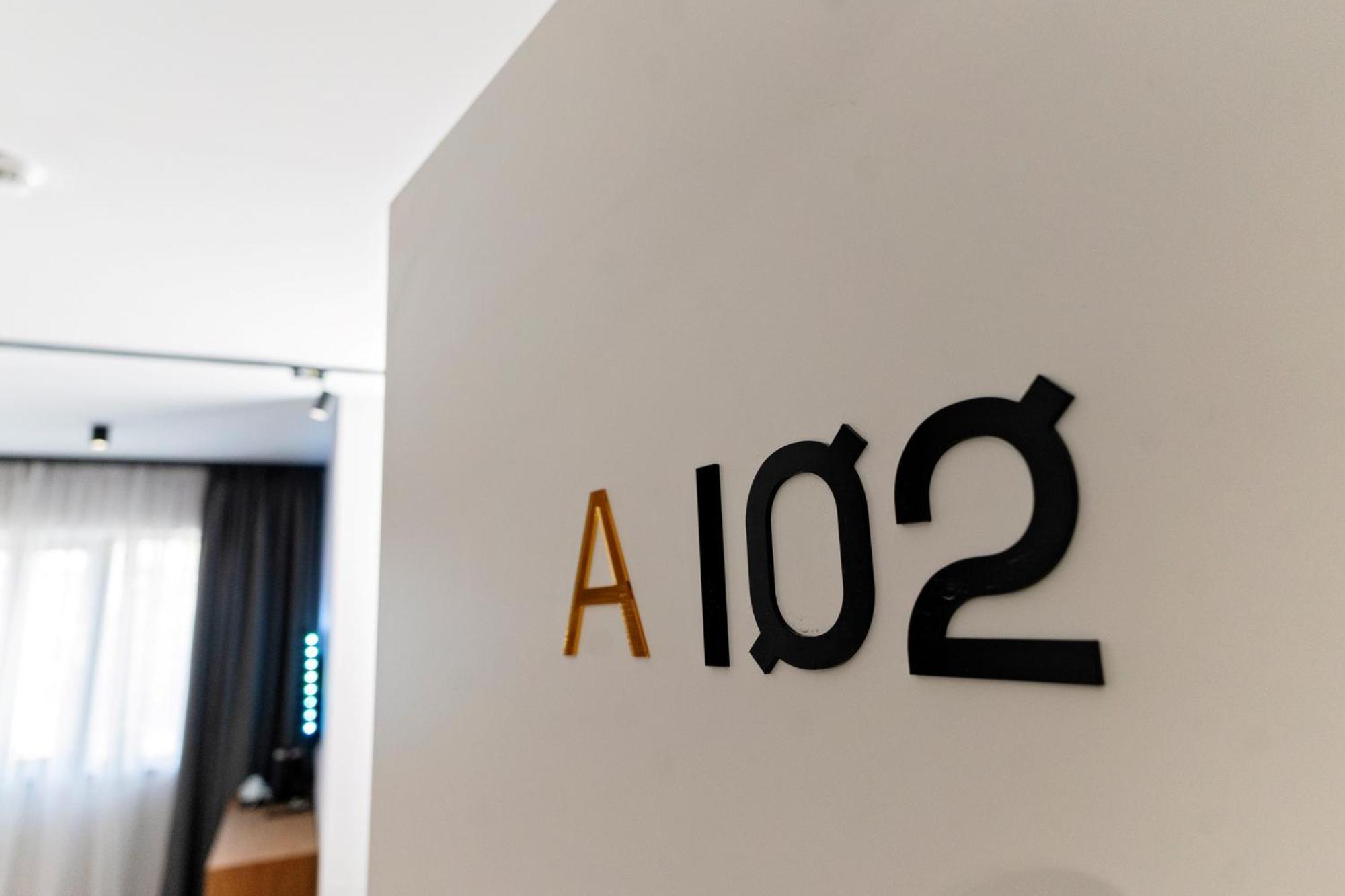 Mm Boutique Hotel Burgas Ngoại thất bức ảnh
