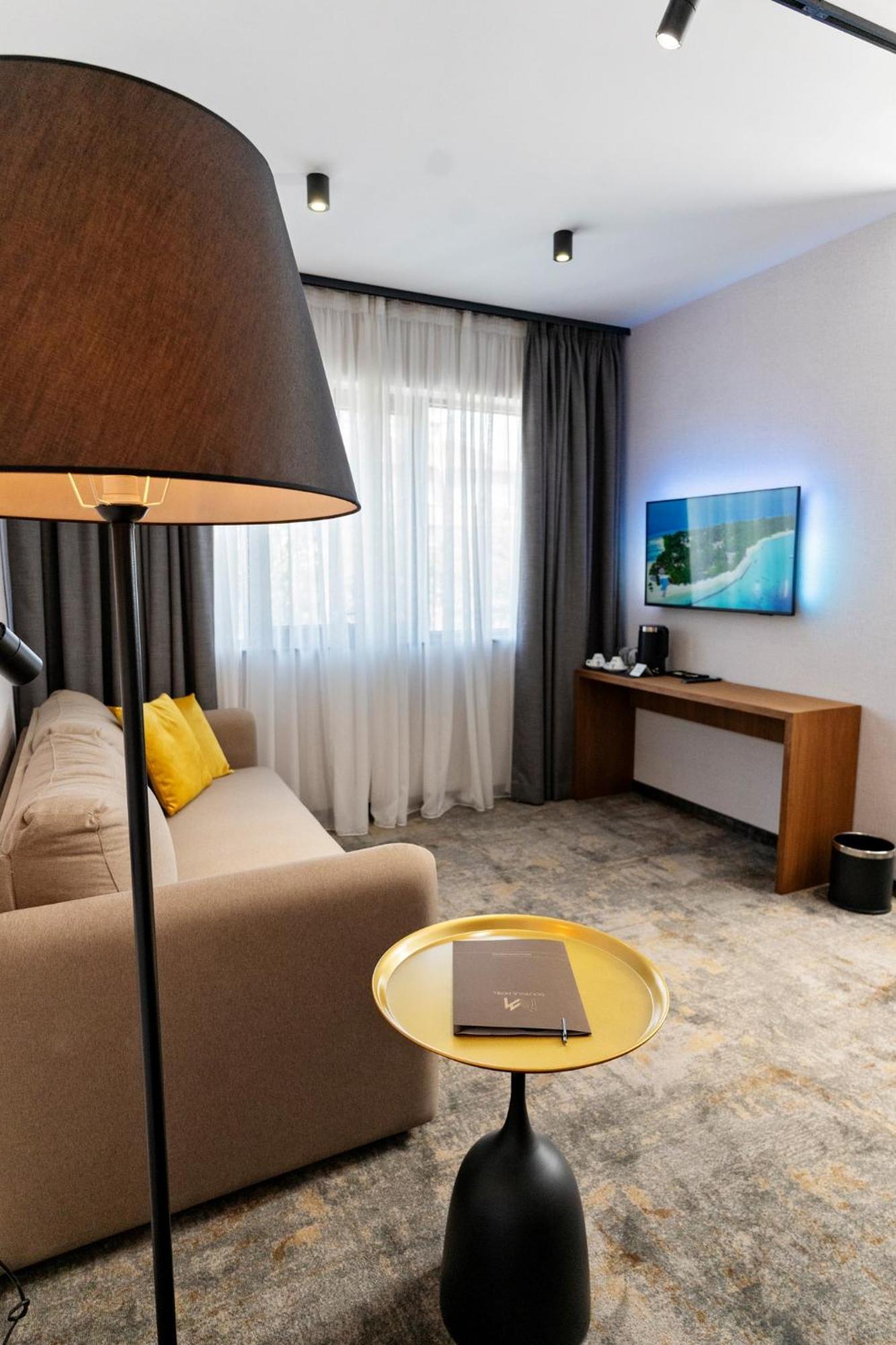 Mm Boutique Hotel Burgas Ngoại thất bức ảnh